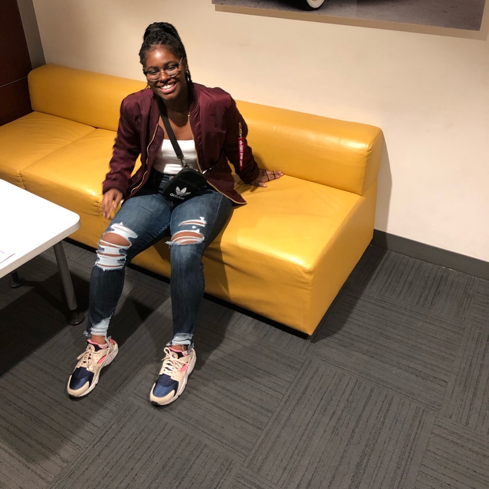 Meet your Posher, Ashlee